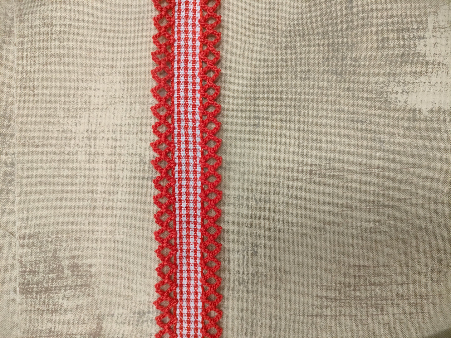 Vichy rojo con piquillo.