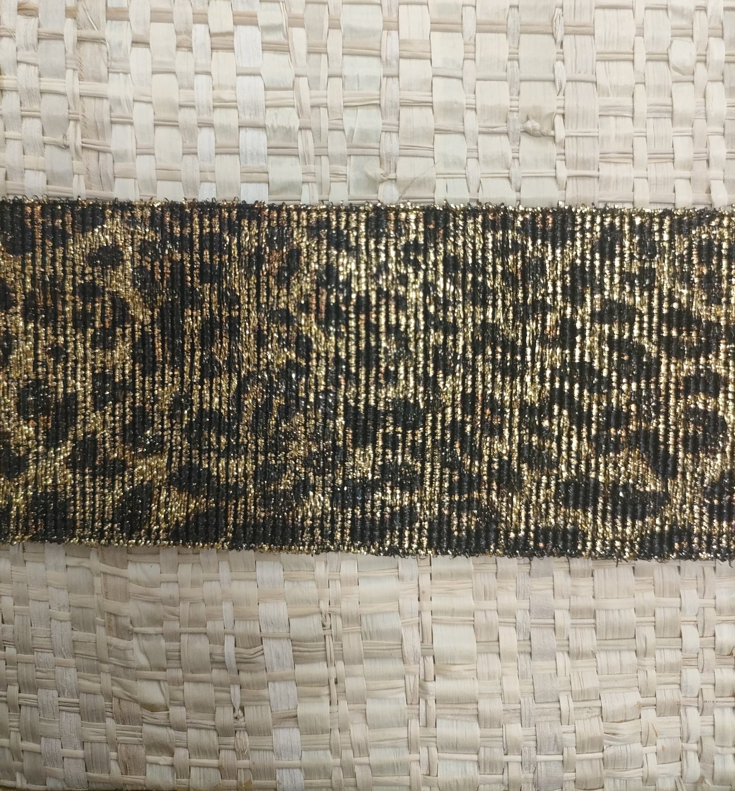 Goma  estampado leopardo  .