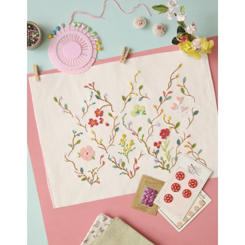 Les broderies Marie & cie. N 25.