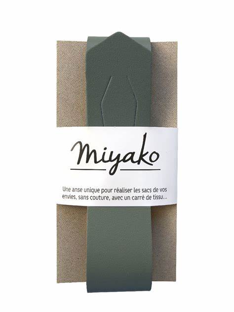Asa de piel kaki mikado .