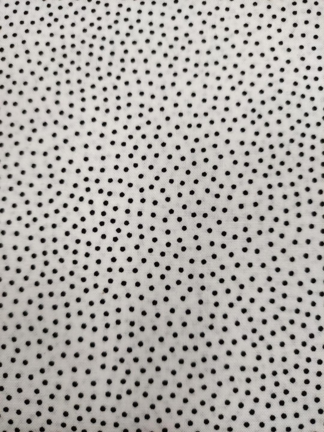 Básica lunar negro sobre blanco.