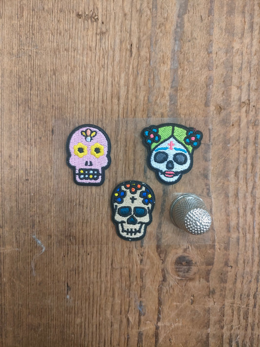 Parche termoadhesivo calavera .