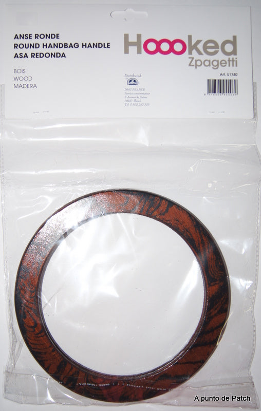 Asa redonda color madera.