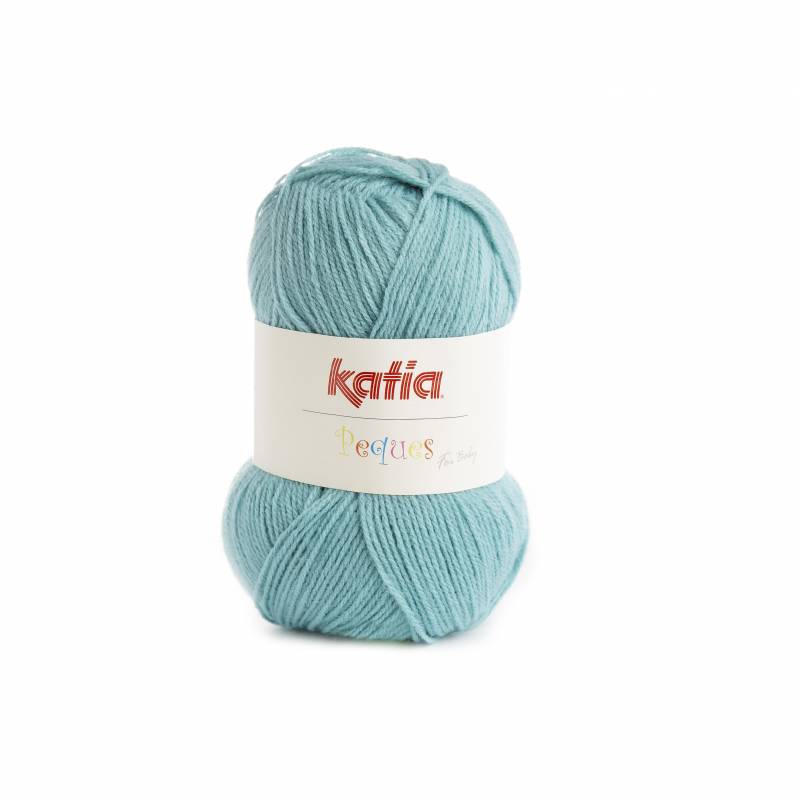 Katia Peques es una lana especialmente indicada para niños y bebés. Por su tacto suave y delicado los más pequeños irán muy cómodos.  Cada ovillo tiene 50 gramos y 232 metros. Este hilo es de grosor fino, recomendamos usar agujas del 2,5-3.. Para la muestra 10x10 cm trabajar 26 puntos y 36 vueltas. Se puede lavar a máquina hasta 40ºC y no se puede secar en secadora.