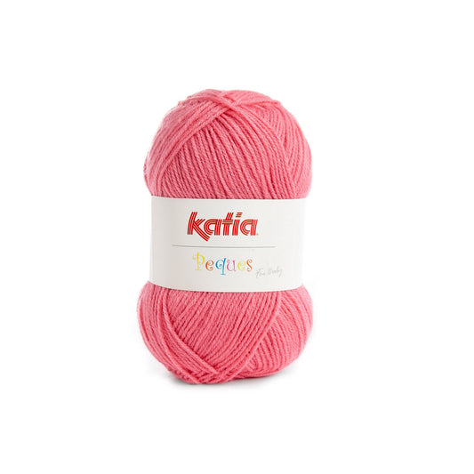 Katia Peques es una lana especialmente indicada para niños y bebés. Por su tacto suave y delicado los más pequeños irán muy cómodos.  Cada ovillo tiene 50 gramos y 232 metros. Este hilo es de grosor fino, recomendamos usar agujas del 2,5-3.. Para la muestra 10x10 cm trabajar 26 puntos y 36 vueltas. Se puede lavar a máquina hasta 40ºC y no se puede secar en secadora.